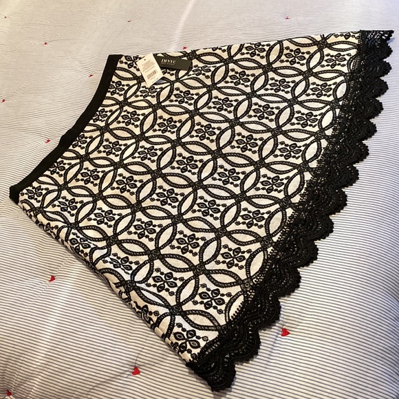 βοΈ 2X Host Pick βοΈ NWT - Isaac Mizrahi Black White Scalloped Lace Skirt Sz M* - Picture 2 of 12